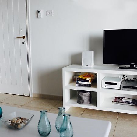 Ikaria Village Sea View Apartment Paphos Extérieur photo